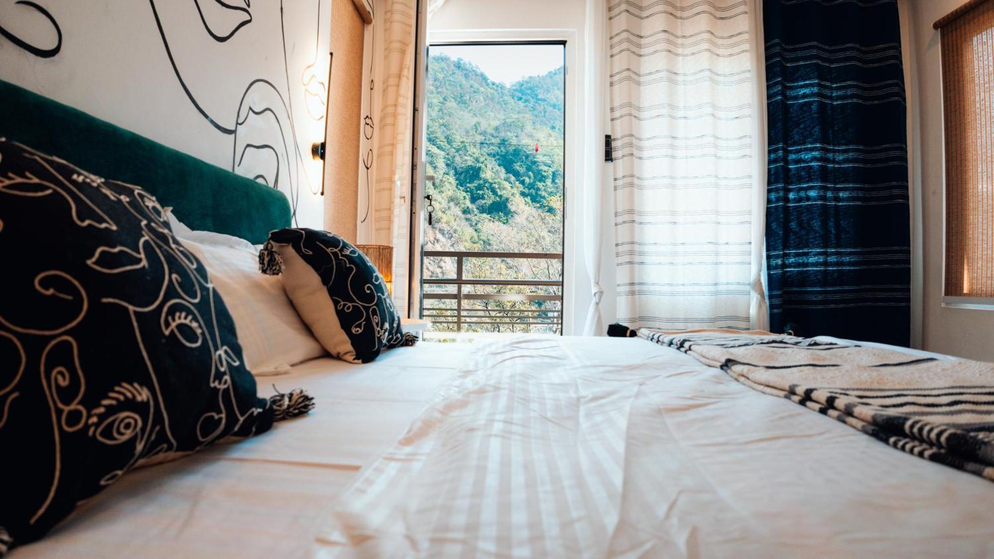 Art Bliss Hostel リシケーシュ エクステリア 写真